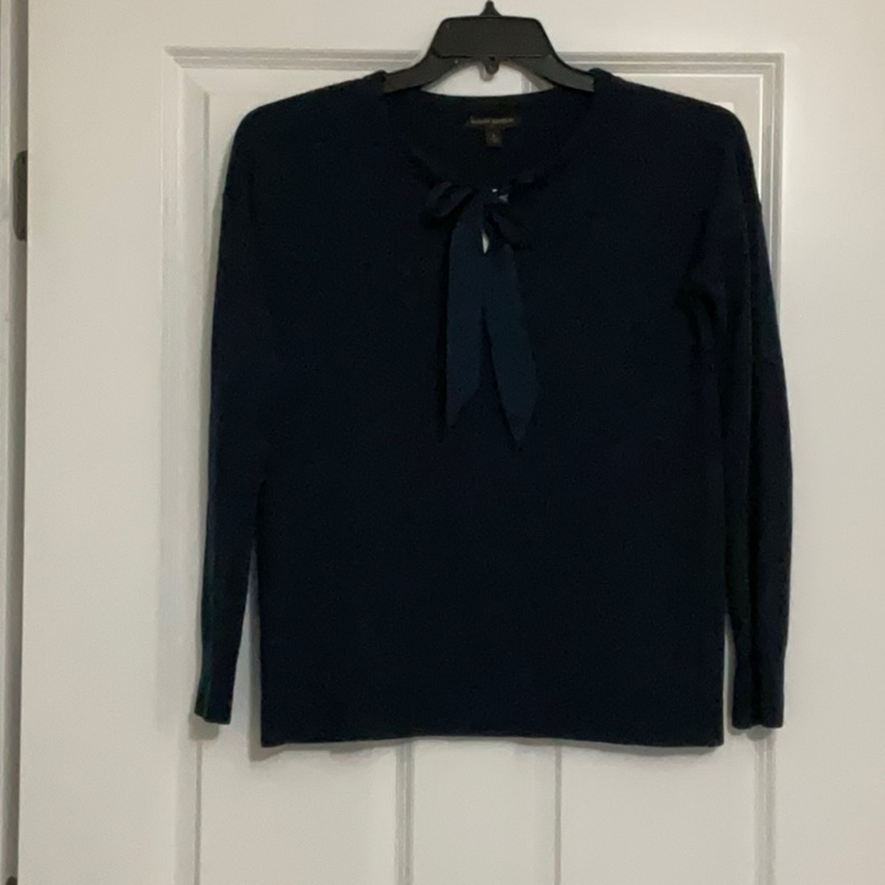 🎉 Sale!! Navy Tie Neck Bow Sweater Banana Republic Factory BNWT